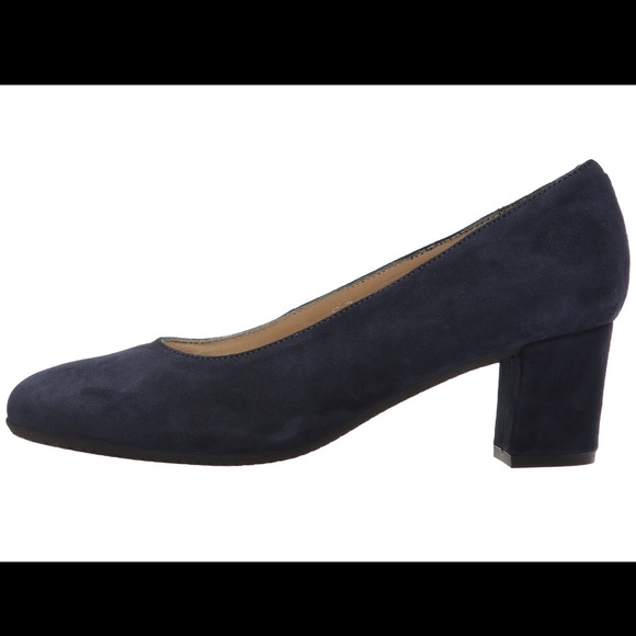 Eric Michael Suede Pumps - Picture 13 of 16